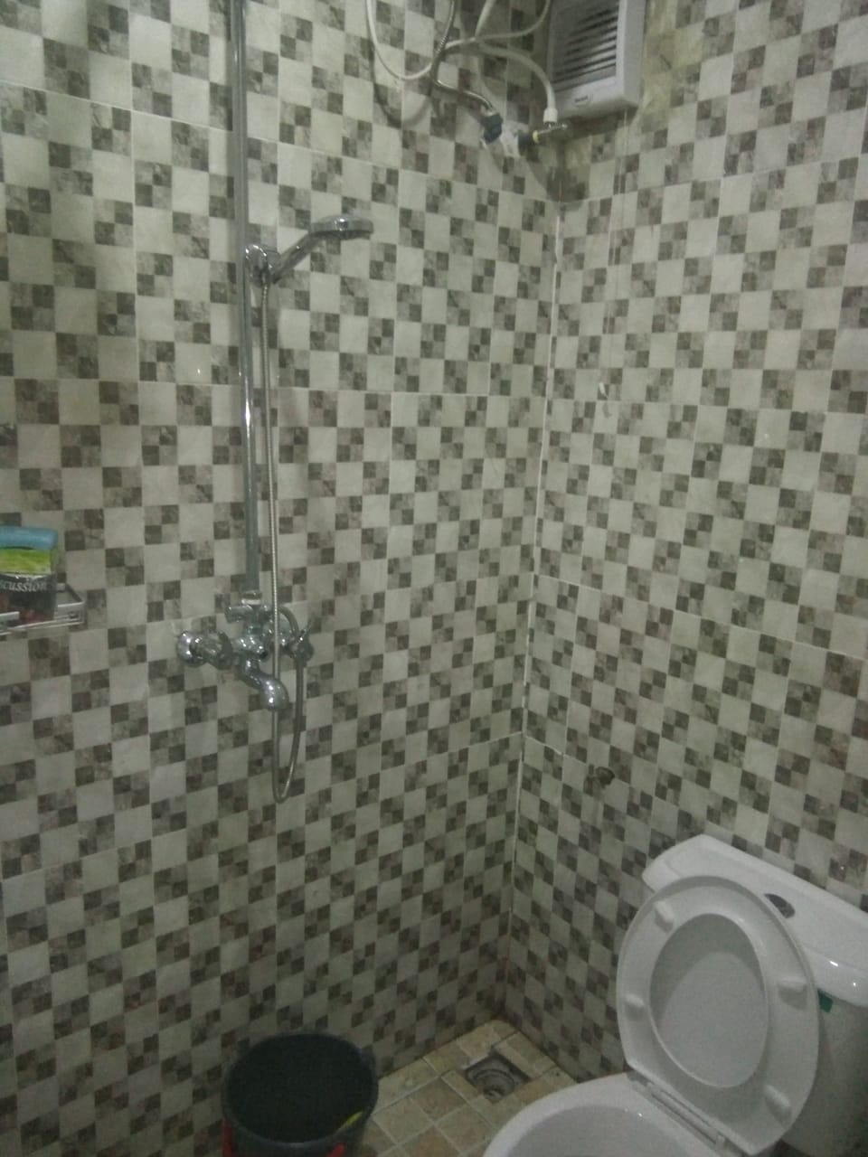 Shower, towels, soap, shampoo