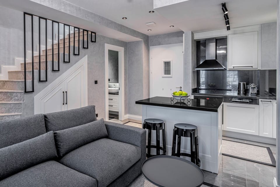 Premium Duplex, 1 Bedroom | Premium bedding, Select Comfort beds, individually decorated