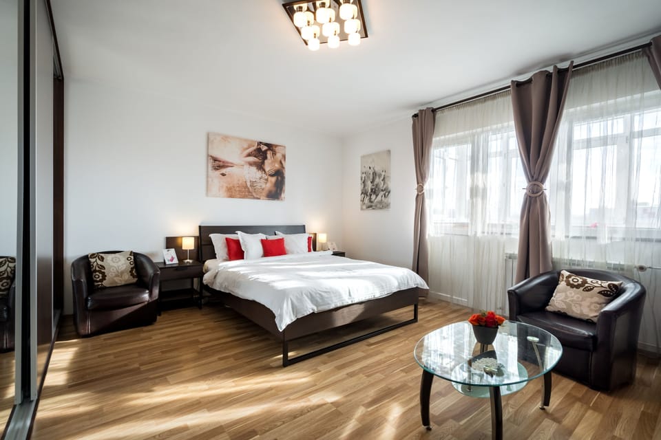 Premium Apartment | 1 bedroom, premium bedding, Select Comfort beds, minibar
