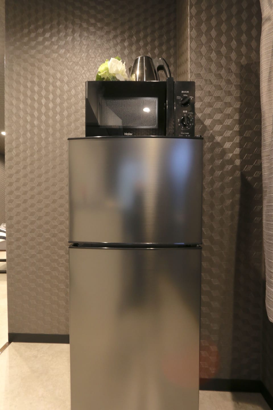 Mini-refrigerator