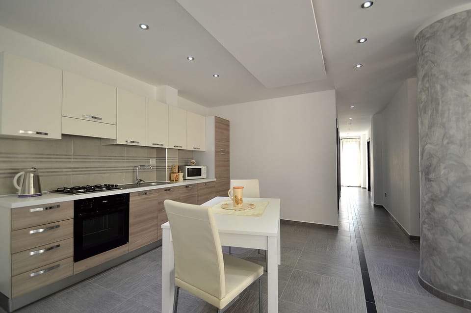 Alcamo Marina, equipped kitchen