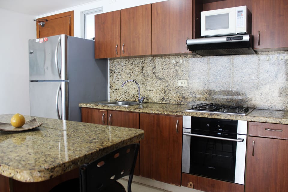 Apartment | Shared kitchen | Fridge, microwave, cookware/dishes/utensils