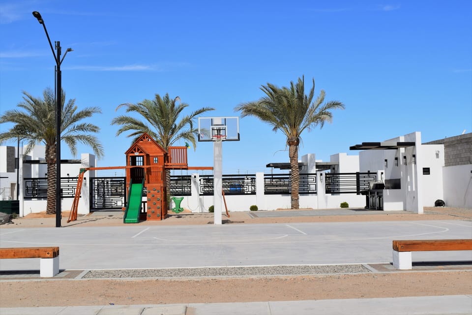 Sport court