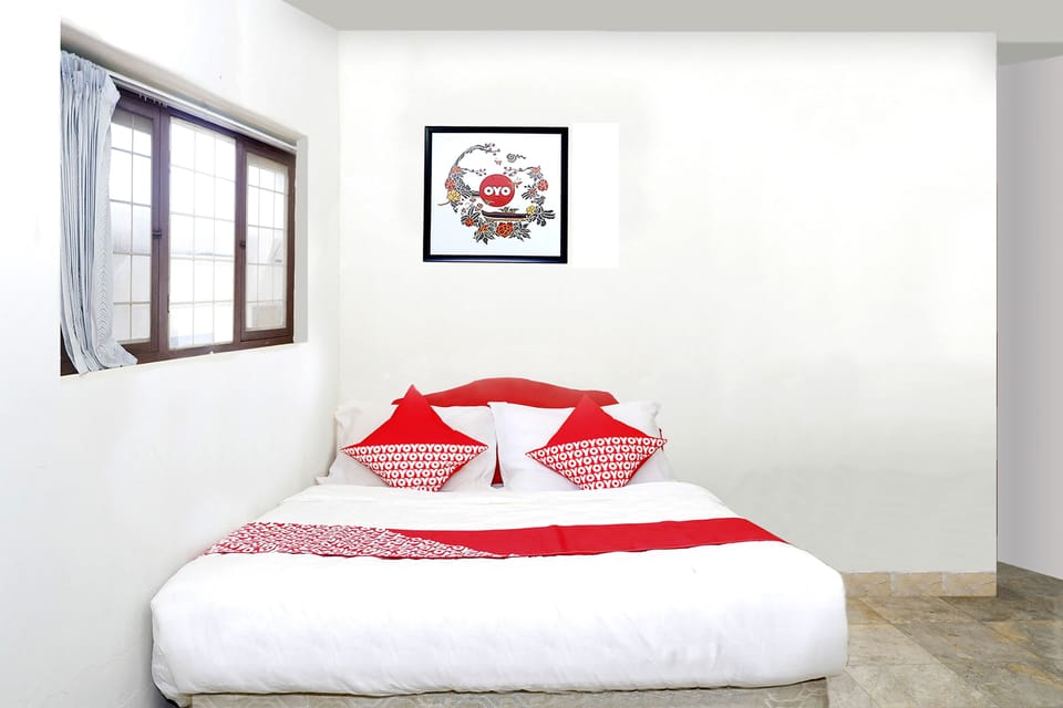 Standard Double Room | Desk, free WiFi, bed sheets