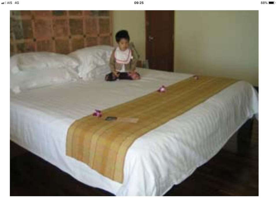 Standard Double Room | Living area | TV
