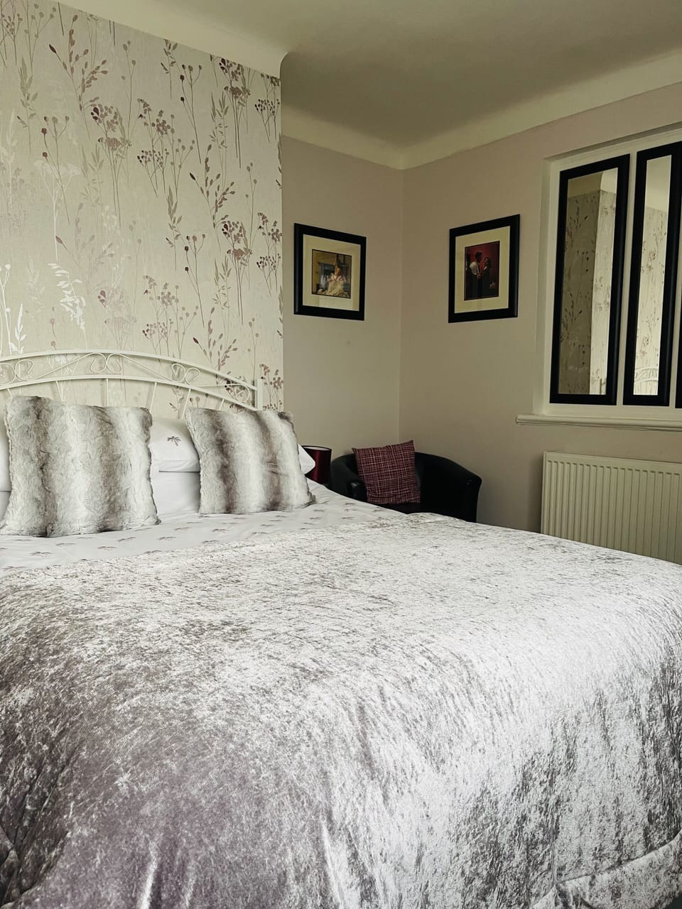 Double Room, Private Bathroom (Room 2) | Iron/ironing board, free WiFi, bed sheets