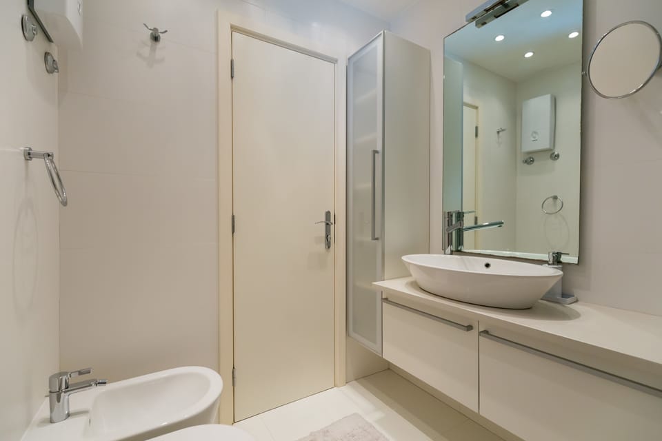 Exclusive Apartment, Terrace, Sea View (3 Bedrooms) | Bathroom | Shower, hair dryer, towels