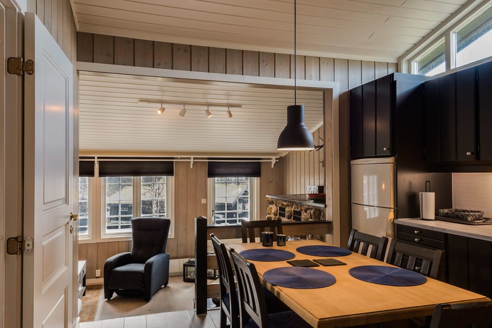Cabin, 2 Bedrooms | Private kitchen | Coffee/tea maker, full-size fridge, stovetop, dishwasher