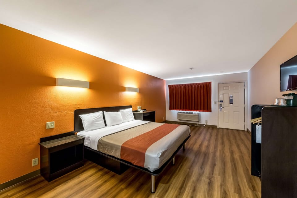 Premium bedding, desk, blackout drapes, WiFi (surcharge)