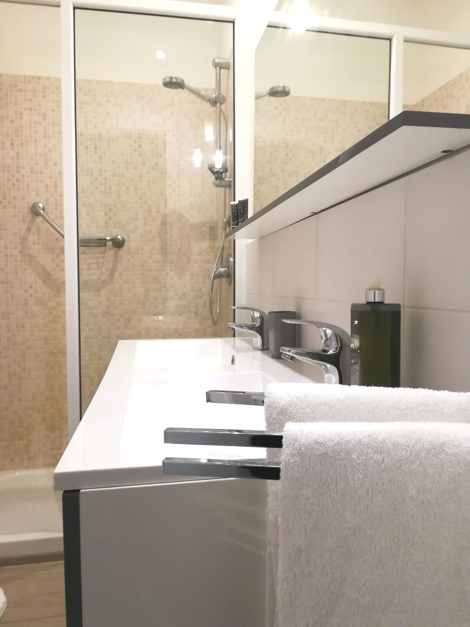 Suite, 1 Bedroom | 1 bedroom, minibar, individually decorated, individually furnished
