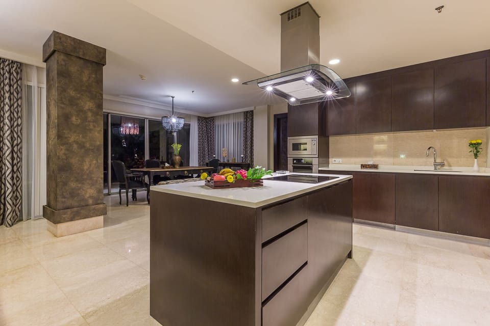 Deluxe Villa, 2 Bedrooms, Non Smoking, Pool View | Private kitchen | Stovetop, toaster, blender, coffee grinder