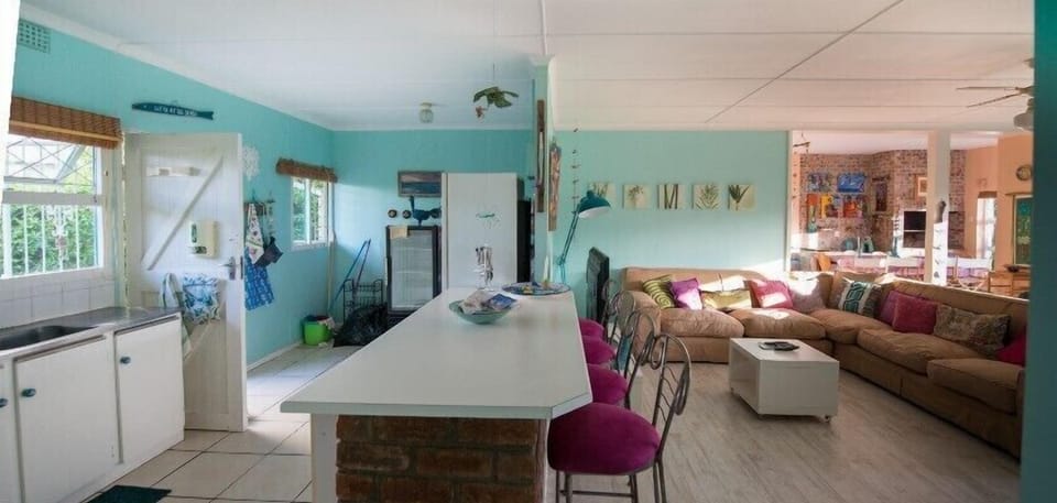 Apartment | Living area | Flat-screen TV, DVD player