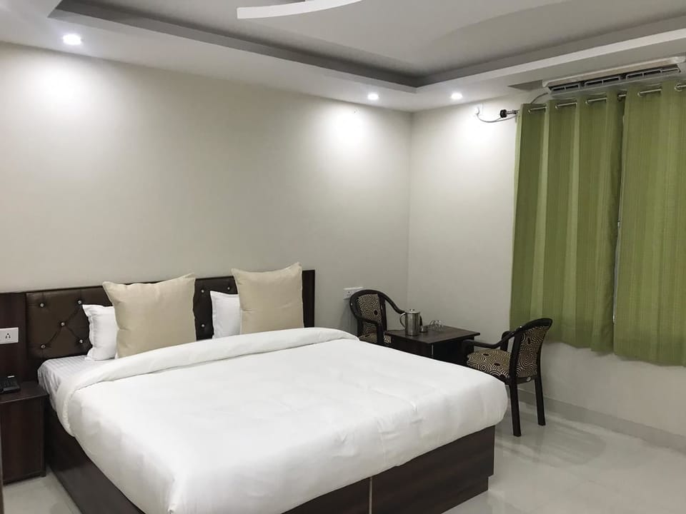Rollaway beds, free WiFi, wheelchair access