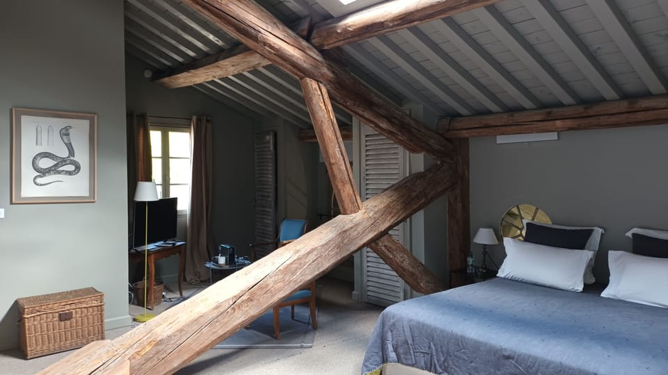 City House | Individually decorated, individually furnished, free WiFi, bed sheets