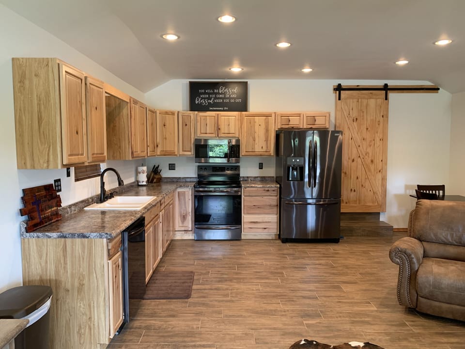 Full kitchen 