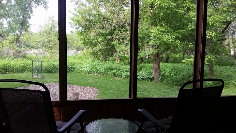 3-season screened porch to enjoy views into the Eagle refuge without the bugs.