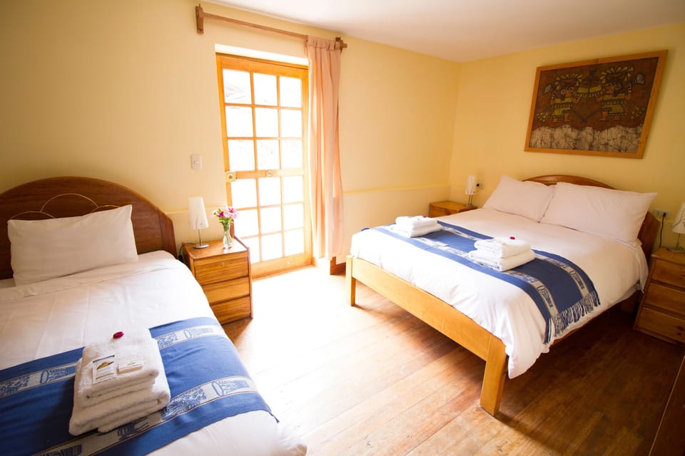Standard Room | Pillowtop beds, WiFi (free), individually decorated, bed sheets