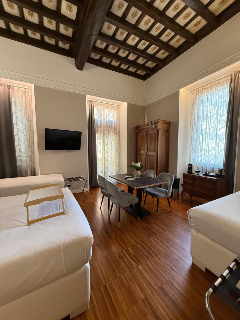 Junior Suite, Balcony, City View | Premium bedding, down comforters, Tempur-Pedic beds, minibar