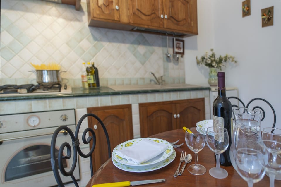 Villa, 2 Bedrooms | Private kitchen | Full-size fridge, microwave, oven, stovetop