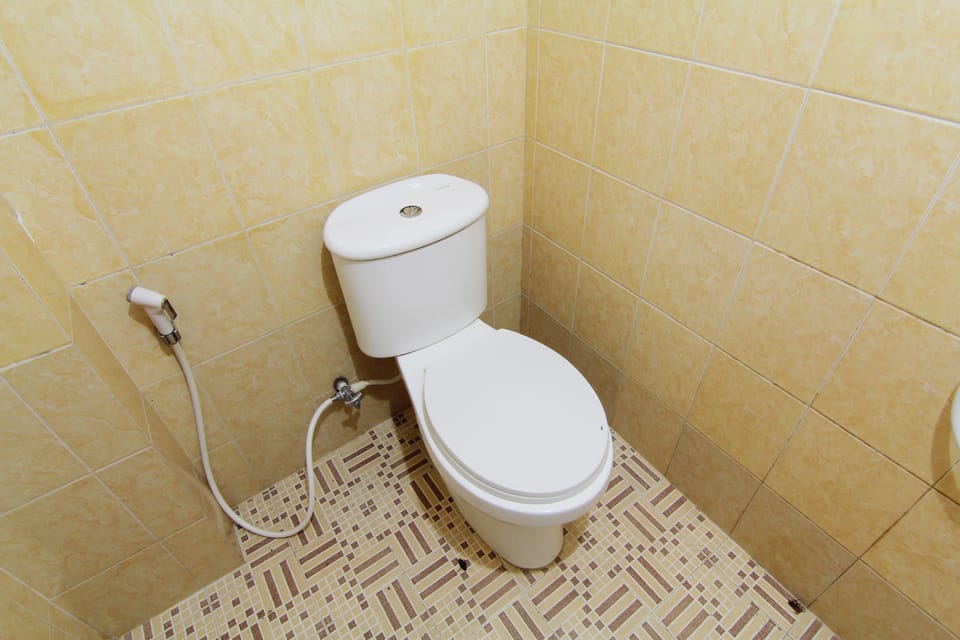 Family Room | Bathroom | Shower