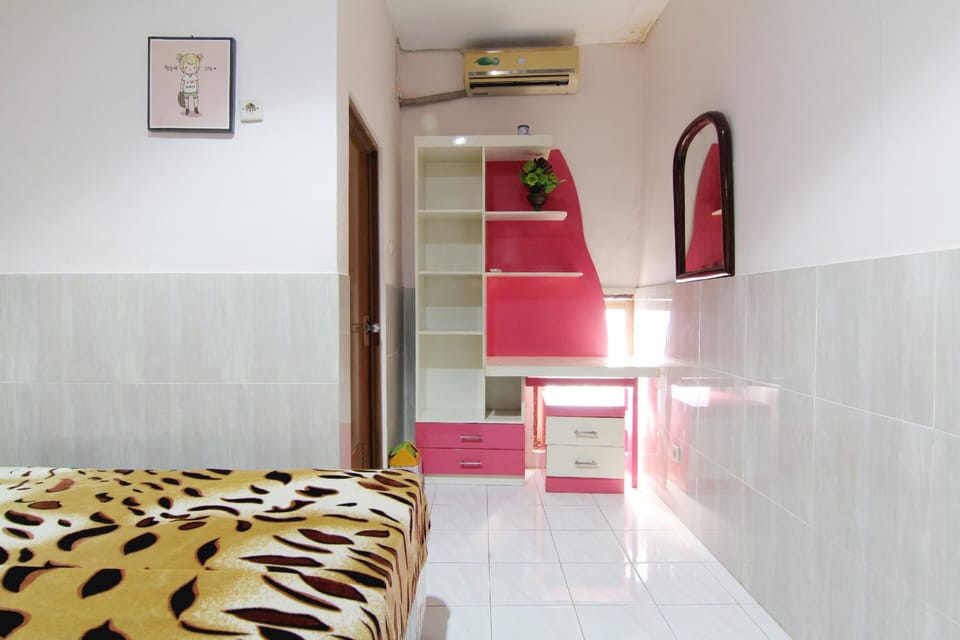 Superior Room | Desk, free WiFi, bed sheets