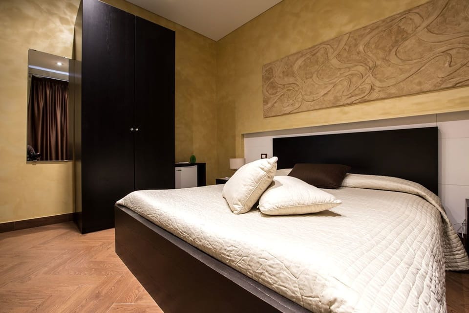 Double Room | Minibar, soundproofing, free cribs/infant beds, free WiFi