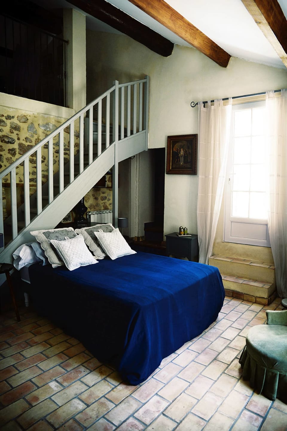 Suite (Fleur) | Individually decorated, desk, bed sheets