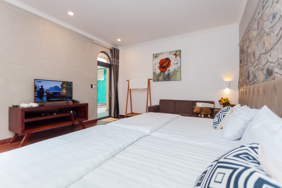 Quadruple Room | 8 bedrooms, individually decorated, desk, free WiFi