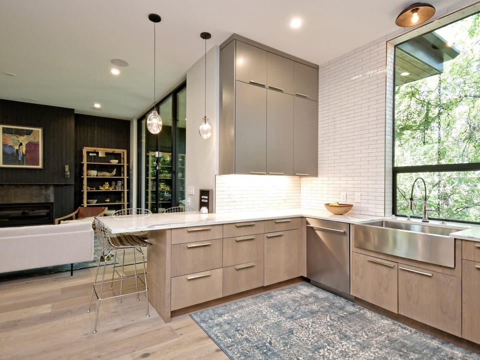 The House of Yes- Luxury Urban Farm House. Walking distance to downtown (39)