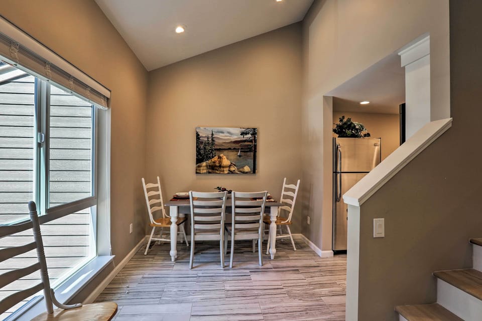 Dining Area | Upper Level