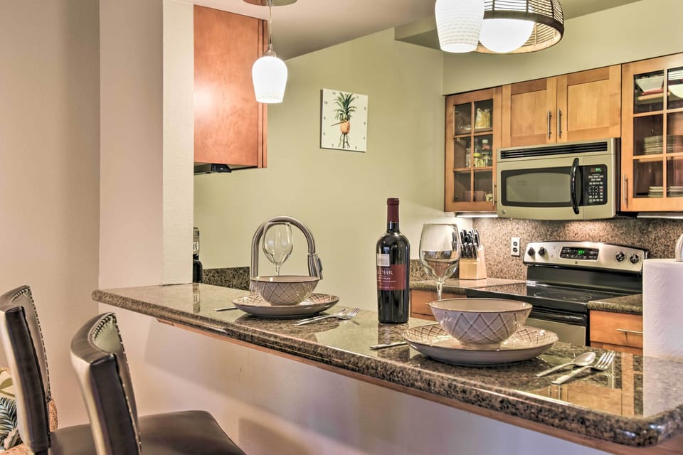 Breakfast Bar | Dishware Provided