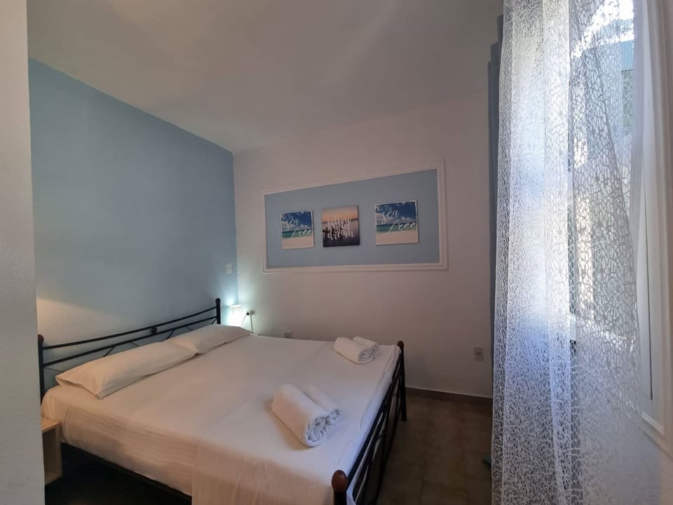 Apartment | Free WiFi, bed sheets