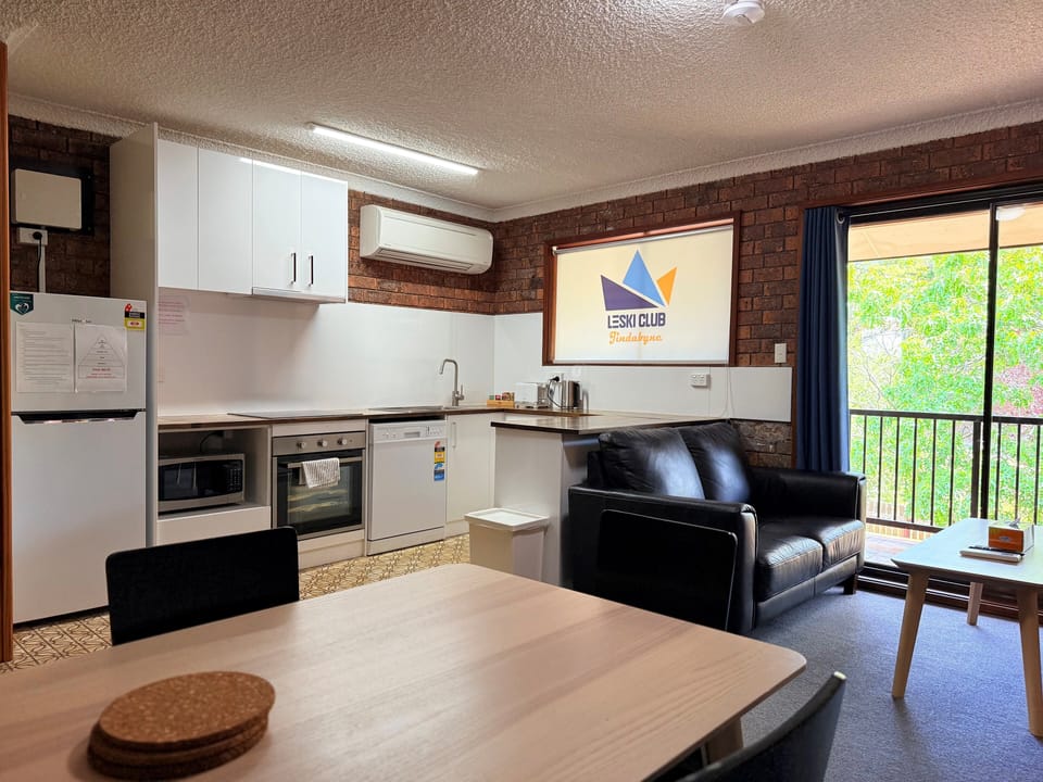Leski Apartment No.8 | Private kitchen | Fridge, microwave, stovetop, coffee/tea maker