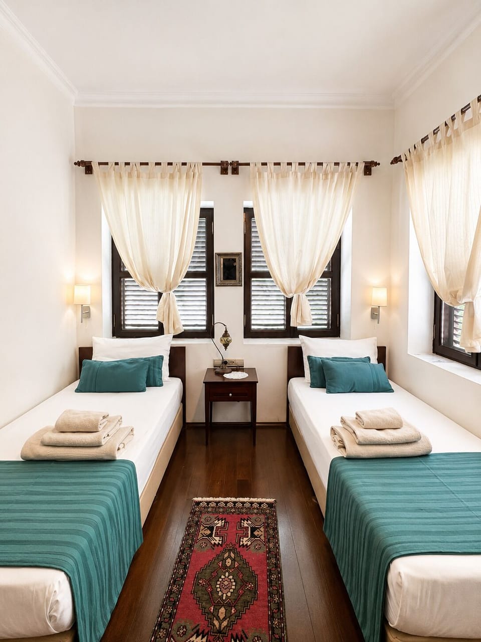 Classic Twin Room, 2 Twin Beds, Non Smoking, City View | Minibar, desk, soundproofing, free WiFi