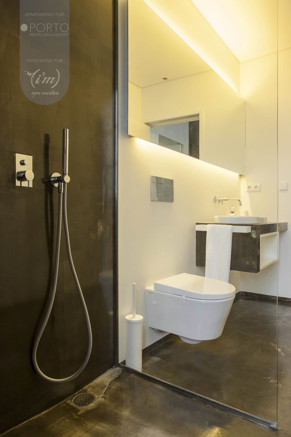Apartment, 2 Bedrooms (Se Apartment) | Bathroom | Shower, rainfall showerhead, free toiletries, hair dryer