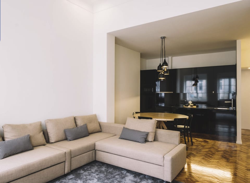 Apartment, 2 Bedrooms (Muralha Apartment) | Private kitchenette | Full-size fridge, microwave, stovetop, dishwasher