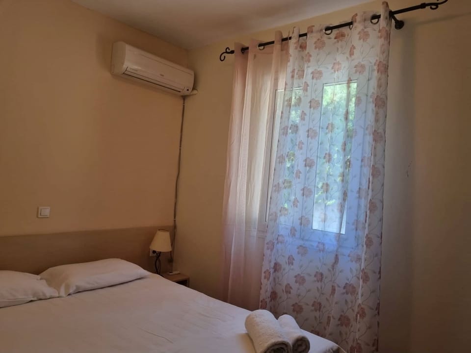 Apartment, 1 Bedroom | Free WiFi, bed sheets