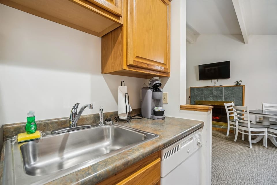 Equipped with a dishwasher to make clean up a breeze.