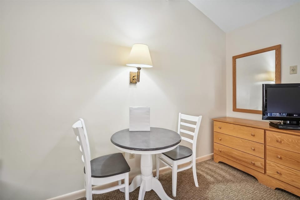 Seating at the table for 2 people