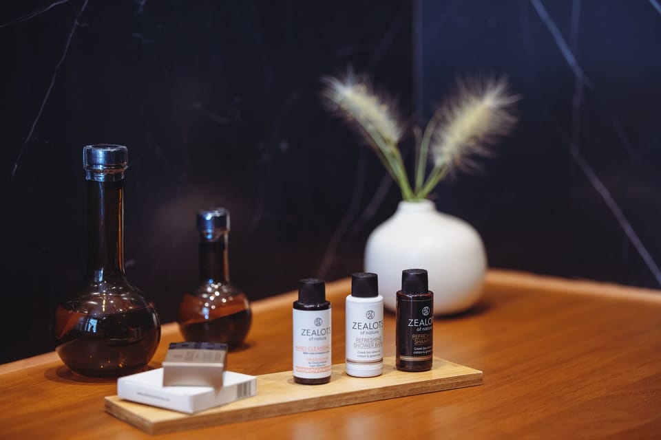Bathroom amenities