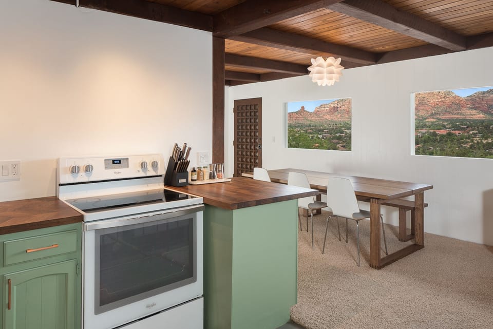 Kitchen - fully equipped - upstairs 