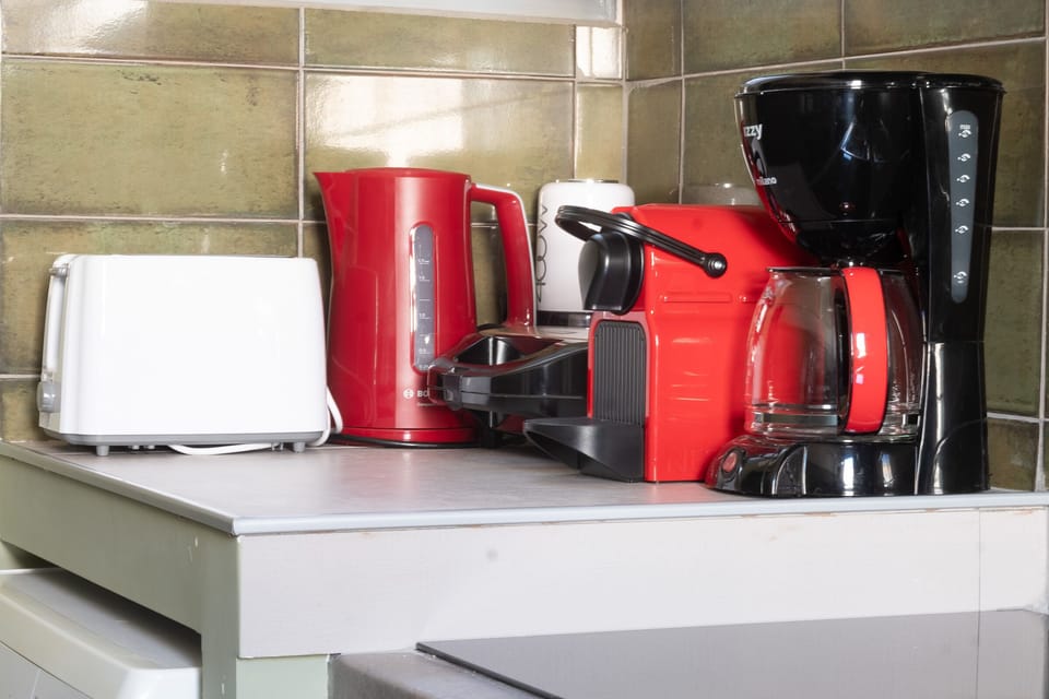 Kitchen' s amenities