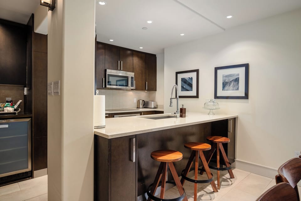 Kitchen Bar