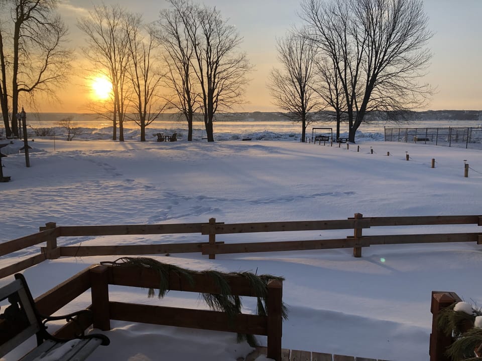 Votre vue sur le Fleuve à partir de la terrasse du bas !