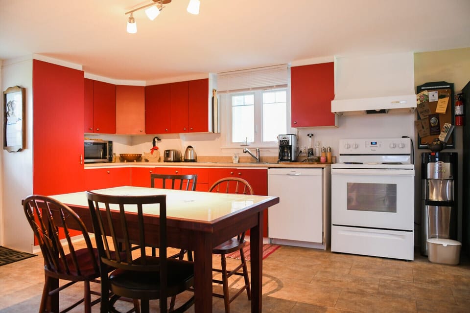 Very well equipped kitchen.
Cuisine très bien équipée.