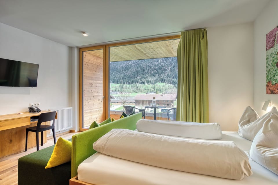 Superior Double Room, Balcony, Mountain View | In-room safe, desk, blackout drapes, free WiFi