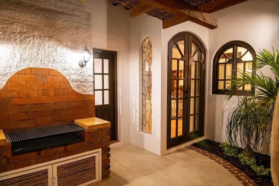6. Patio 6_0047