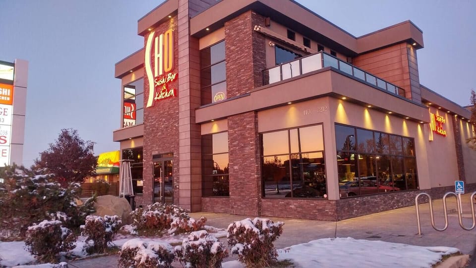 2KM to Kinjo Sushi & Grill Macleod,