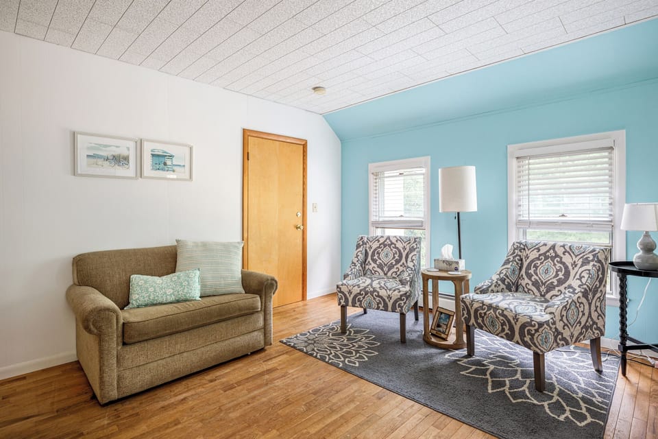The Cottonwood Room | Individually decorated, individually furnished, travel crib, free WiFi