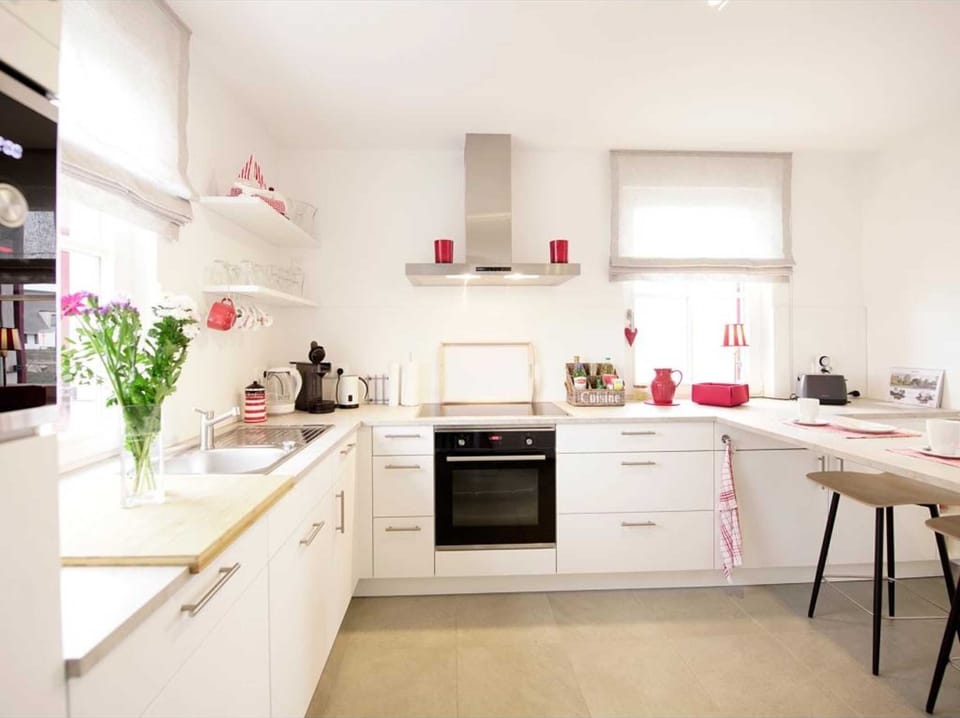 Red kite Cottage in Ostholstein